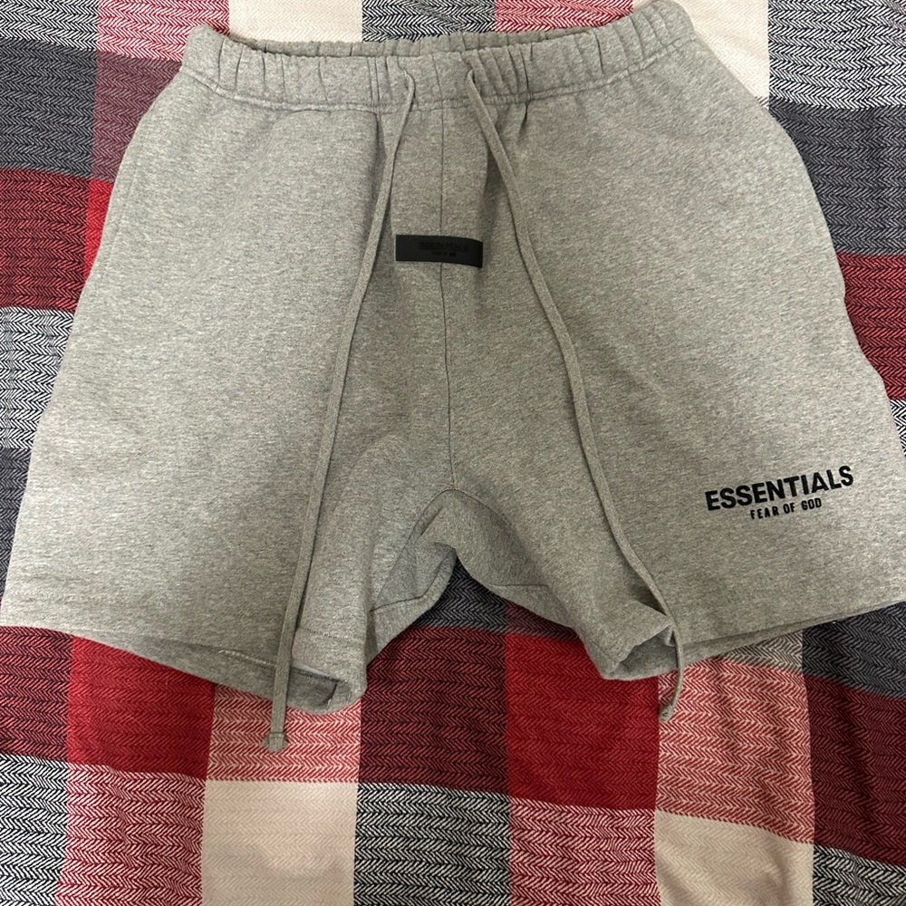 Dark oatmeal essentials shorts
